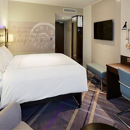 Premier Inn Hamburg City エクステリア 写真