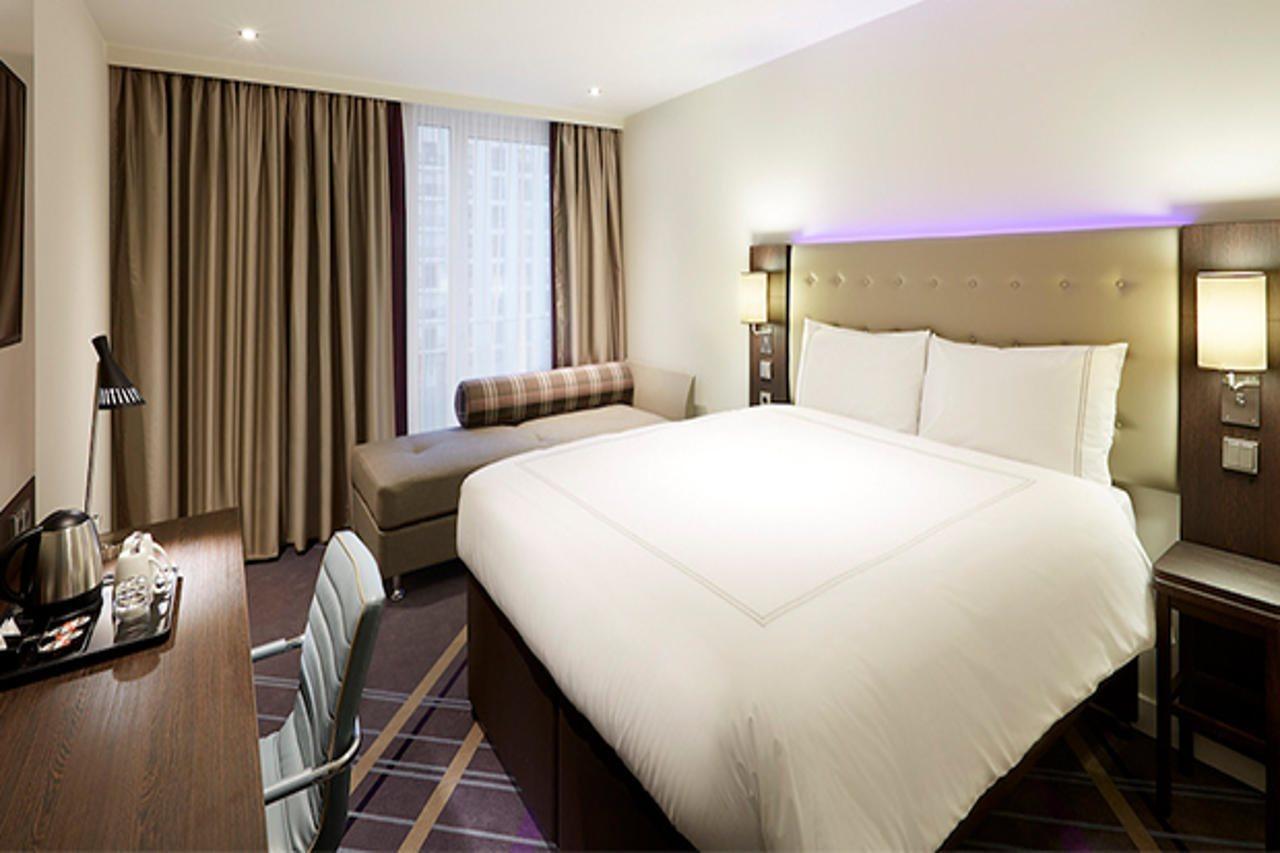 Premier Inn Hamburg City エクステリア 写真