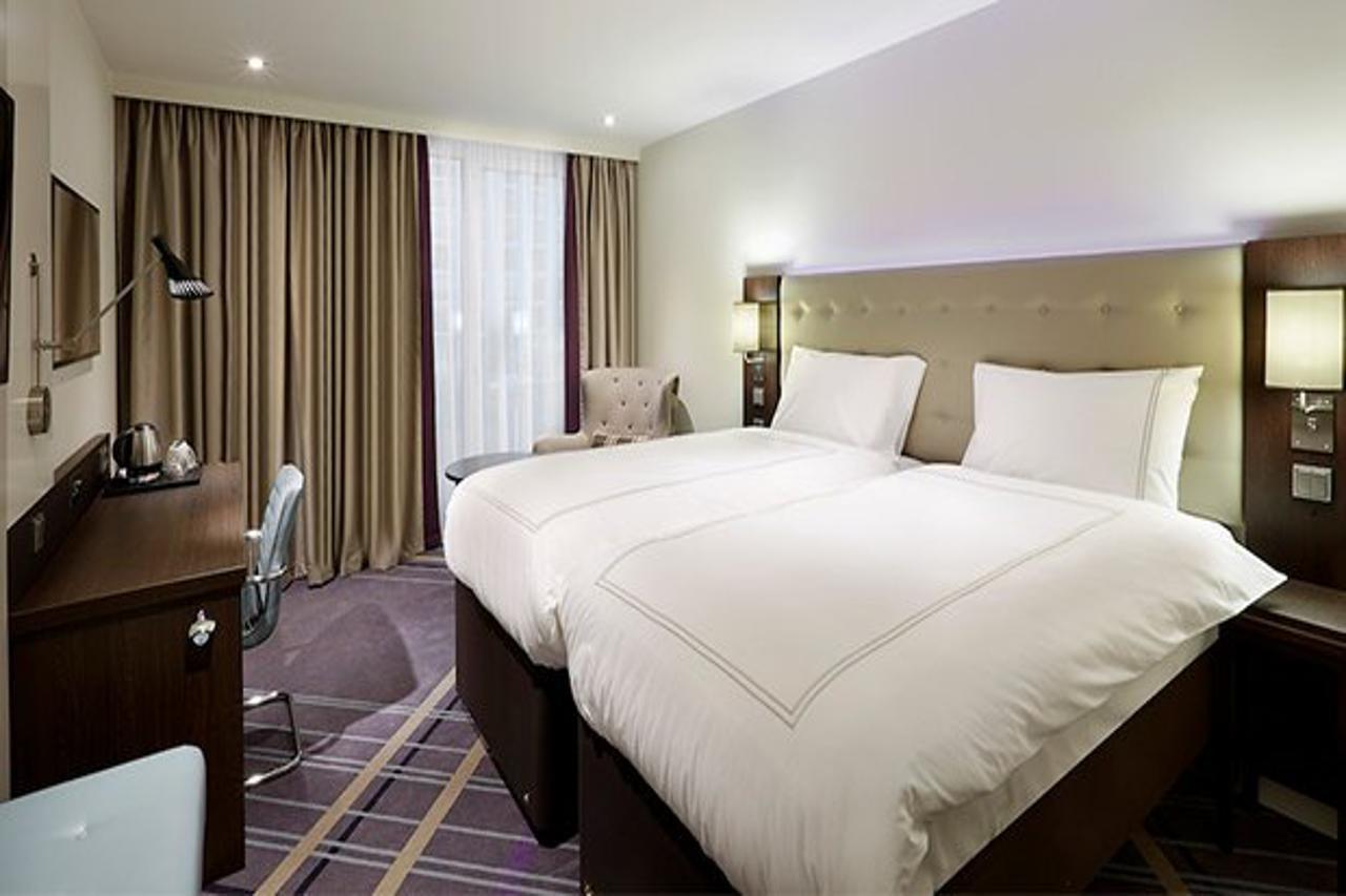 Premier Inn Hamburg City エクステリア 写真